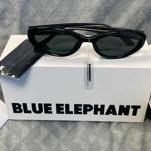 Black Oval Sunglasses